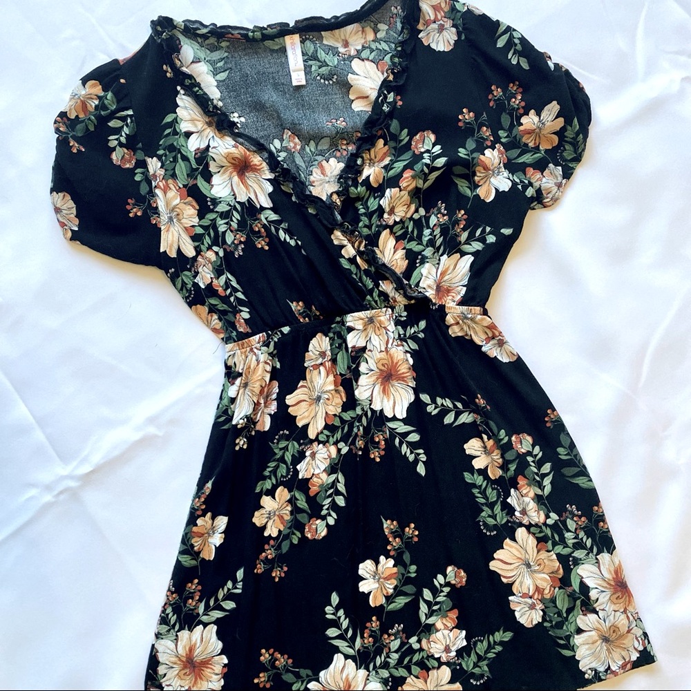 Xhilaration floral casual mini dress
